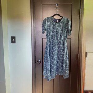 Banana Republic Women's Floral Short Sleeve A-Line Flared Midi Dress - Size 6 🌼